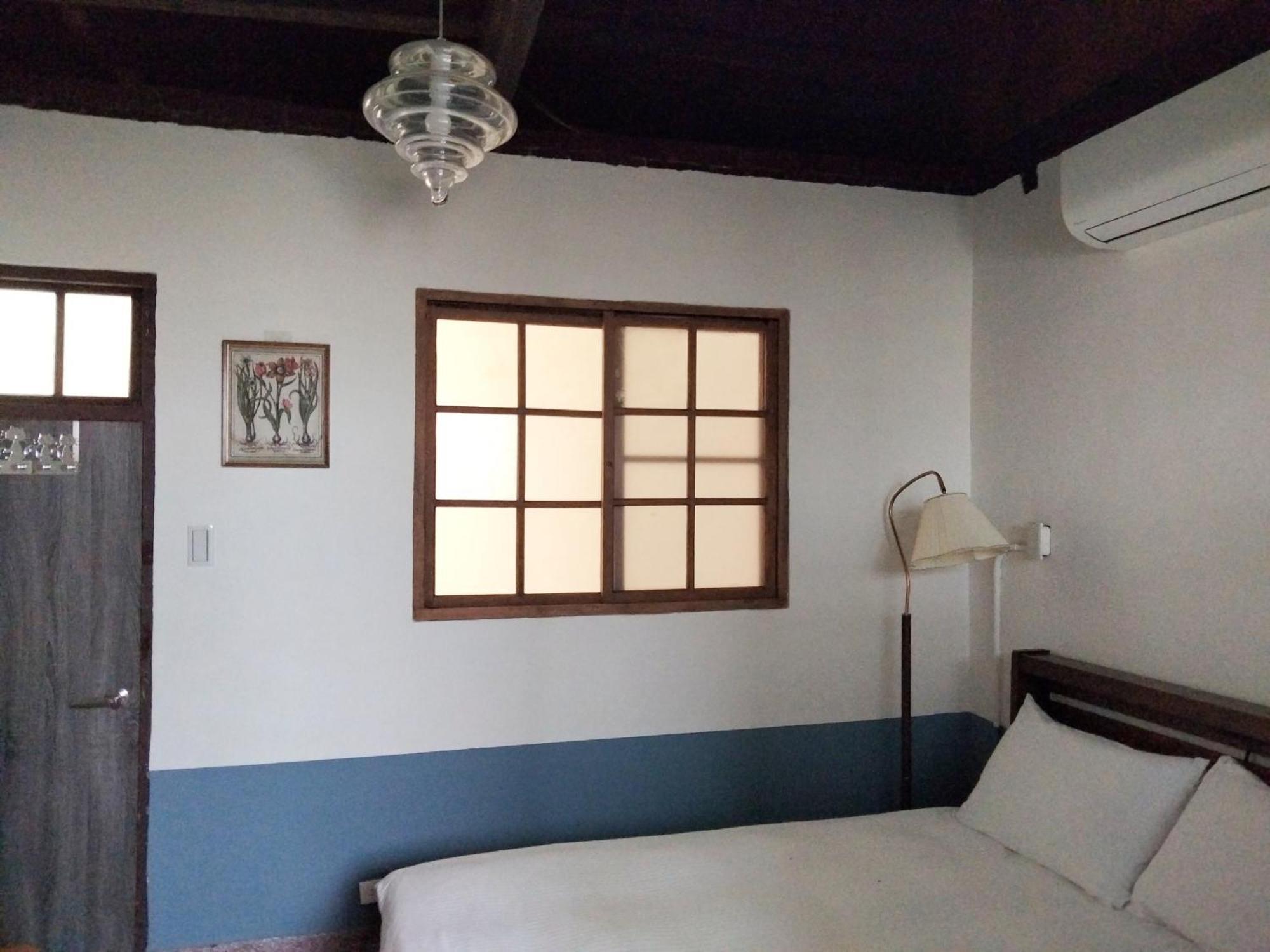 Neat Hostel Tainan Exterior foto