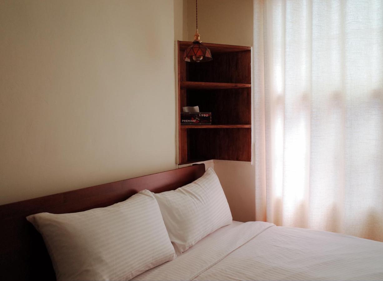 Neat Hostel Tainan Exterior foto